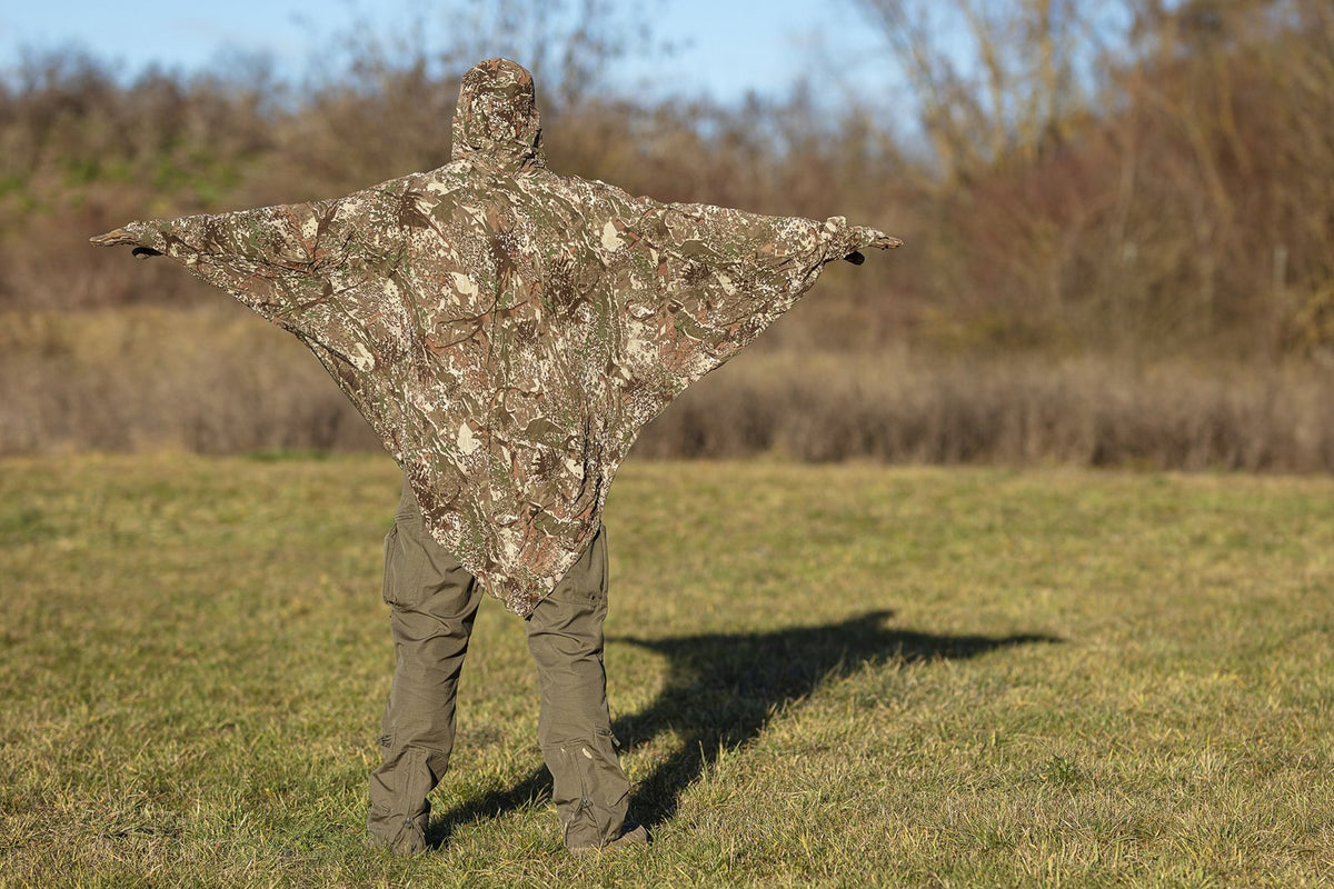 Ghosthood Compact-Poncho