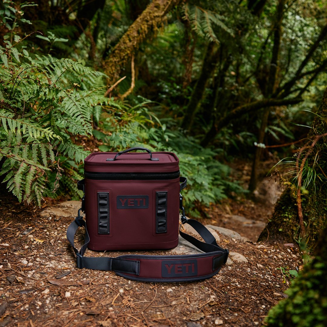 YETI® Sac isotherme HOPPER FLIP® 12 - Wild Vine Red