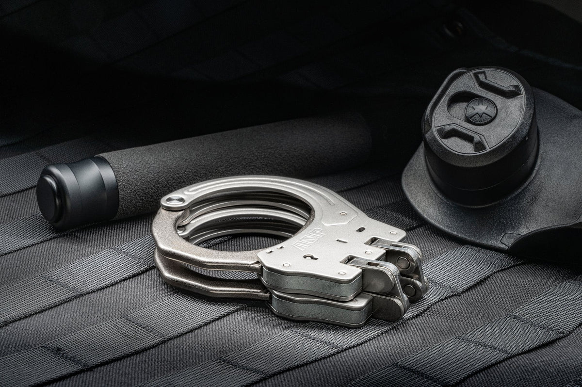 Menottes ASP Sentry avec articulation en acier