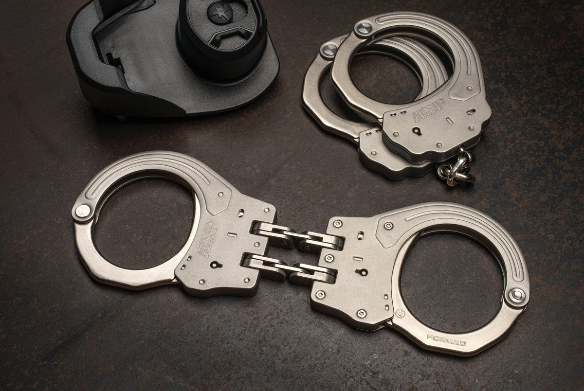 Menottes ASP Sentry avec articulation en acier