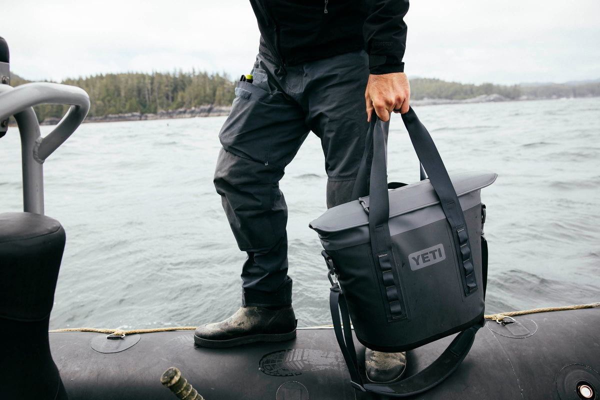 YETI® Hopper M15 Soft Cooler - Charcoal