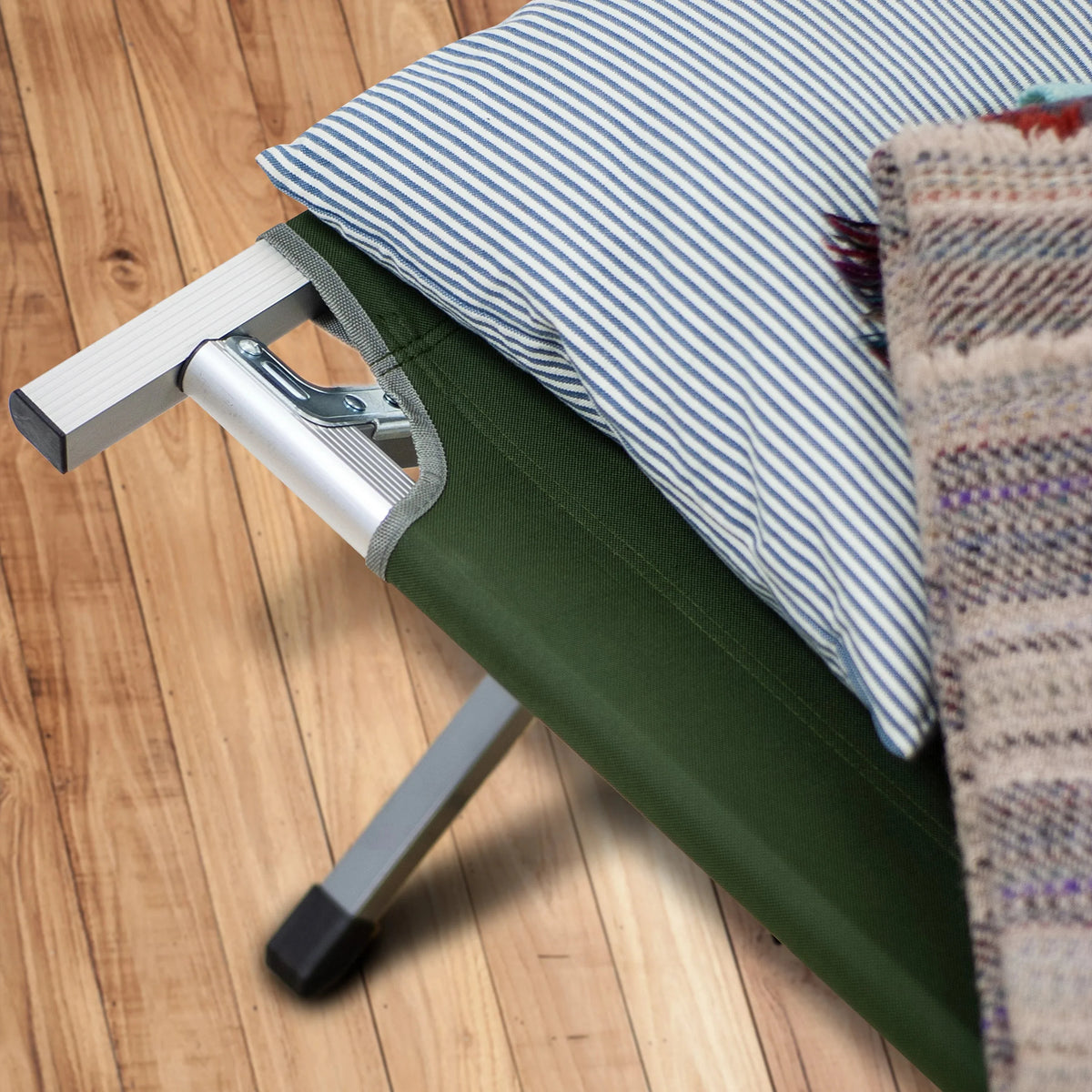 Highlander Lit de camp en aluminium Olive Green