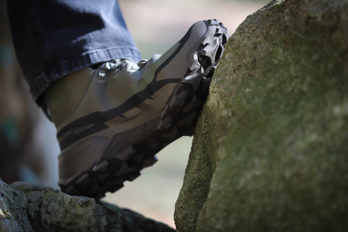 Salomon CROSS HIKE TRACKER GTX - Green / Earth Brown