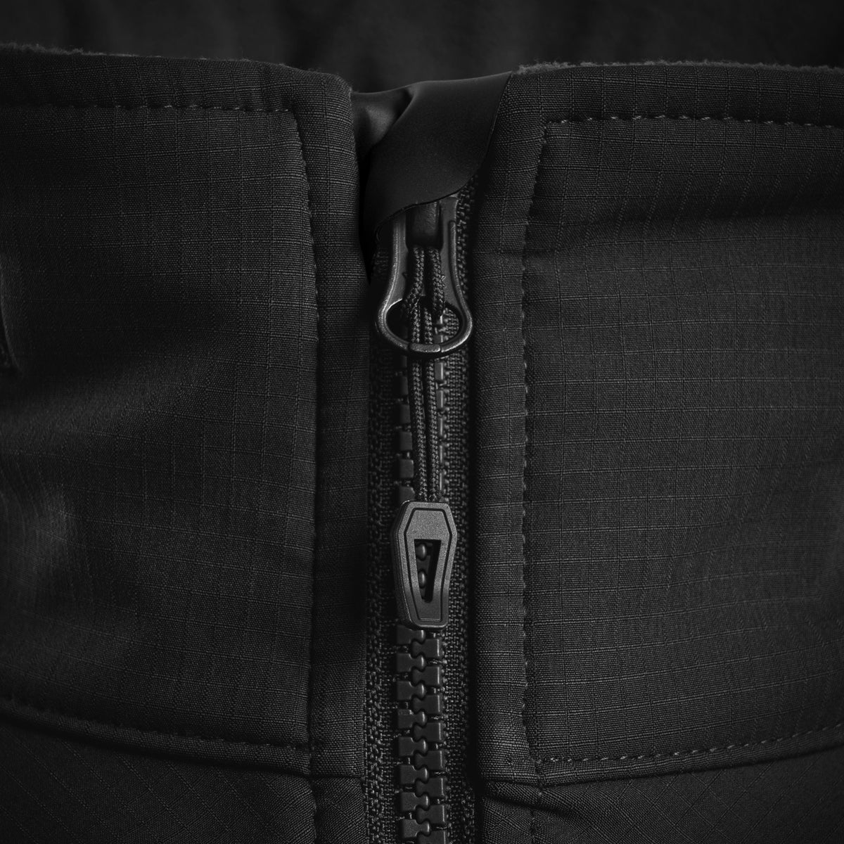 STOIRM Tactical Softshell Jacket - Black