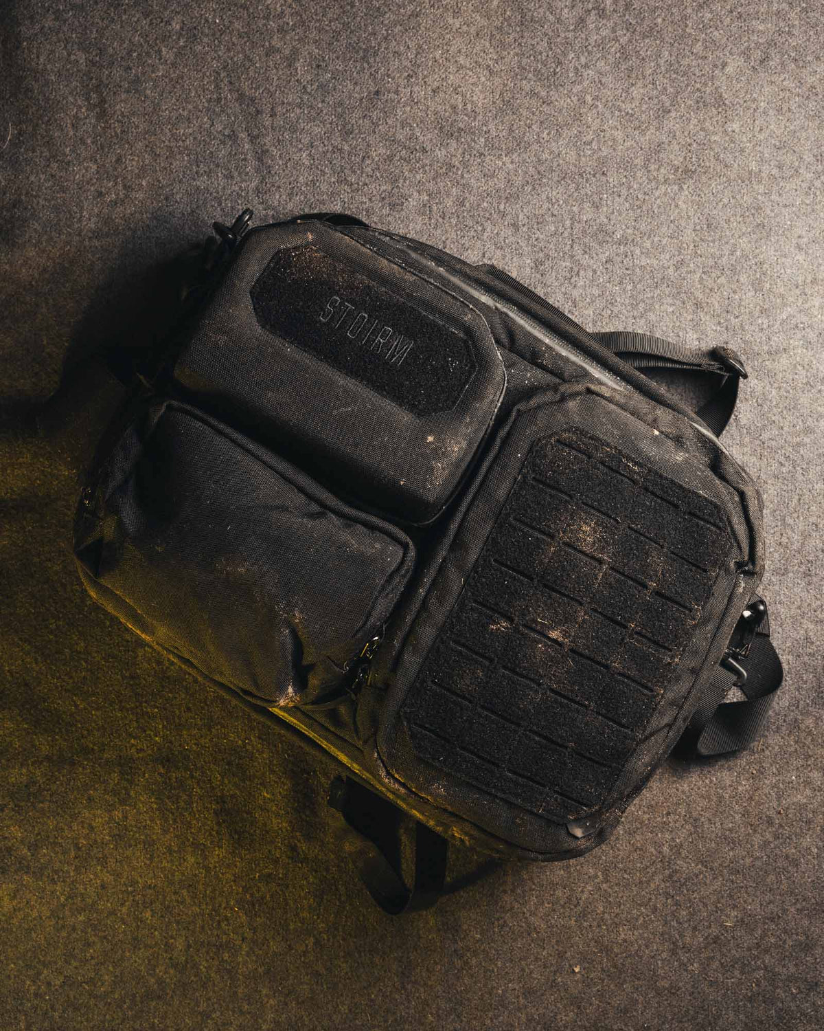 STOIRM Messenger Bag