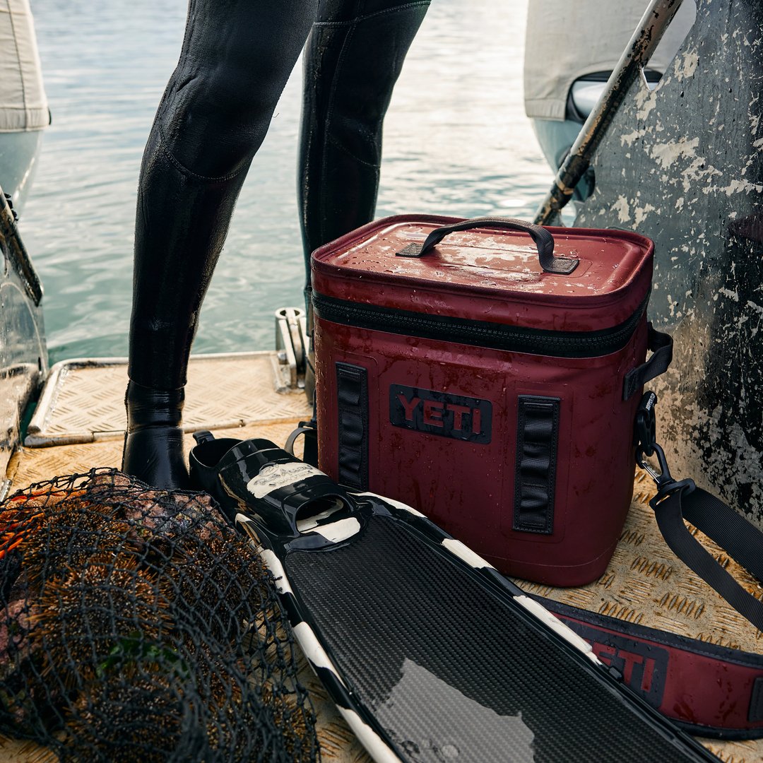 YETI® Sac isotherme HOPPER FLIP® 12 - Wild Vine Red