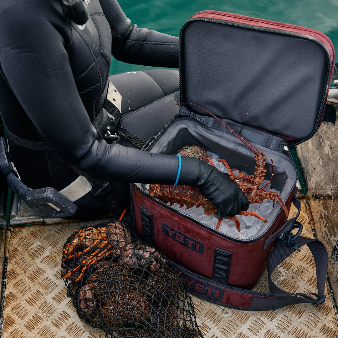 YETI® Sac isotherme HOPPER FLIP® 12 - Wild Vine Red