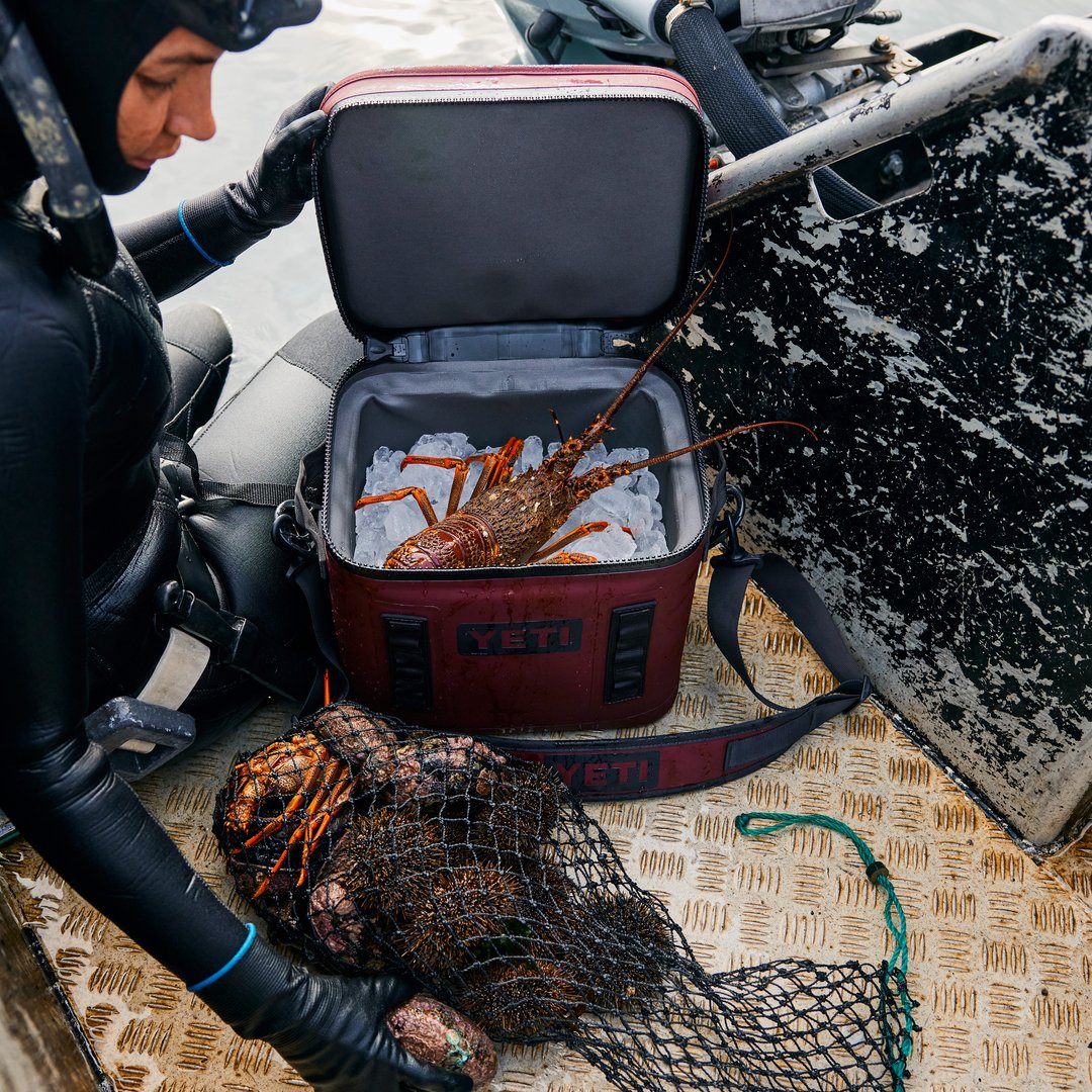 YETI® Sac isotherme HOPPER FLIP® 12 - Wild Vine Red