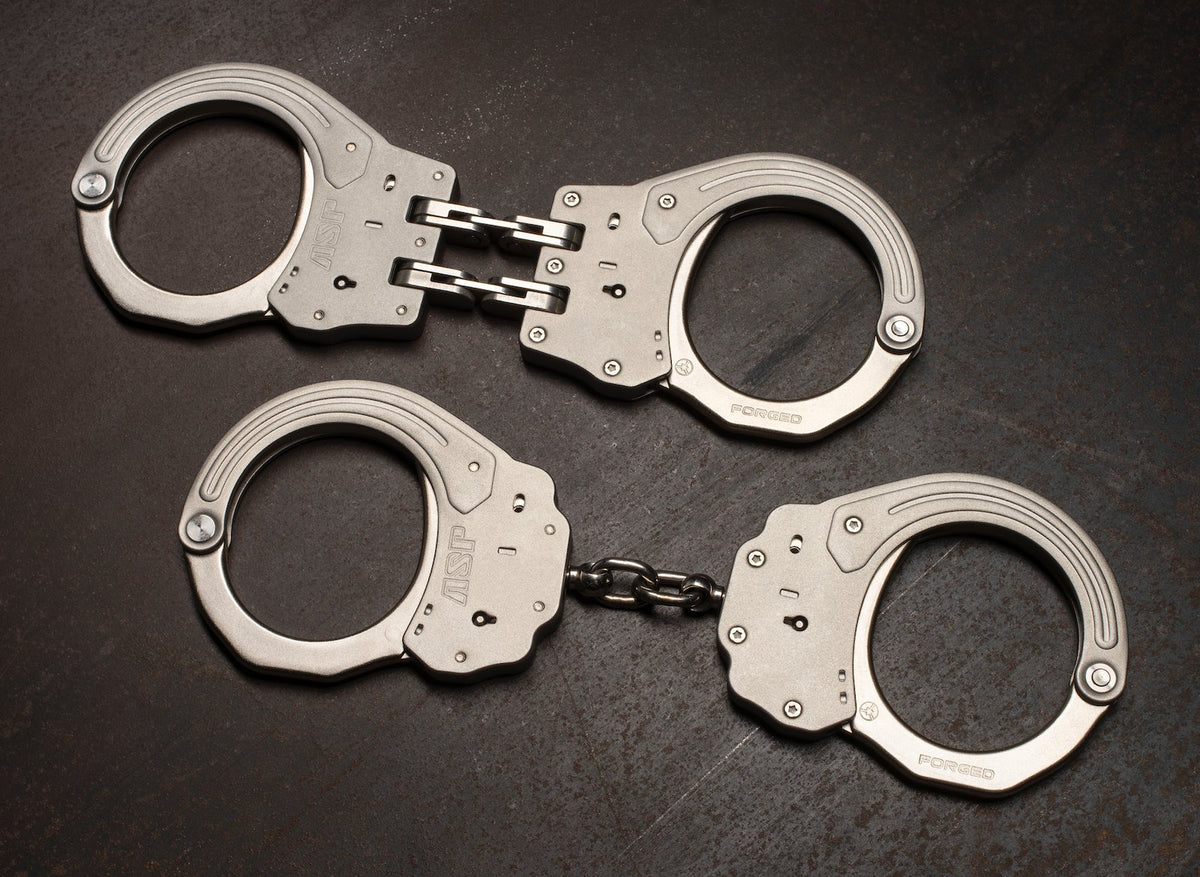 Menottes ASP Sentry avec articulation en acier