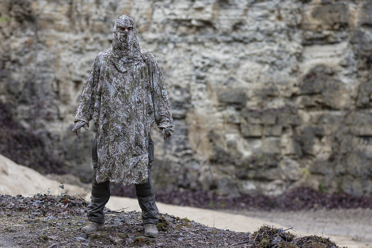 Ghosthood Compact-Poncho